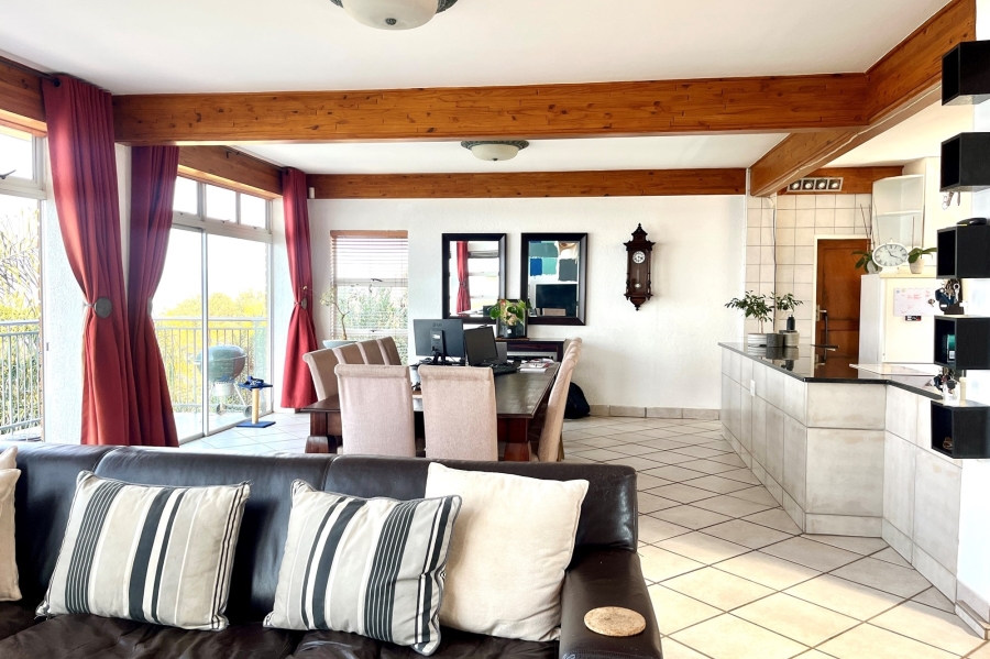 3 Bedroom Property for Sale in Kosmos North West